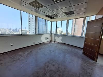 250 Sqm | Office for rent in Horch Tabet ( Need renovation )