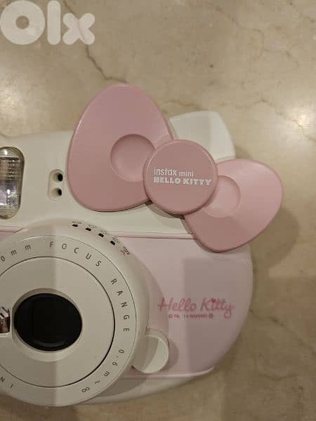fujifilm hello kitty instax special edition (pink) 3