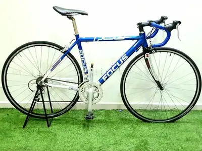 focus road bike 28 used like new