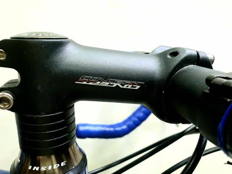 focus road bike 28 used like new 15