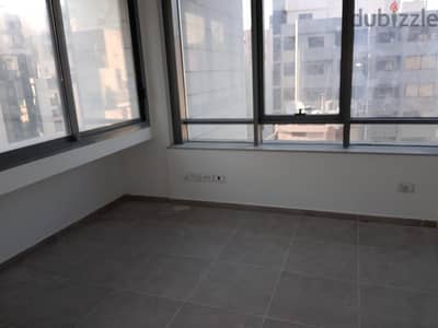 100 Sqm l Office For Sale in Adlieh للبيع مكتي في العدلية