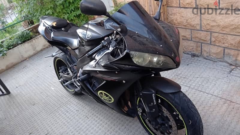 R1 brand new 3