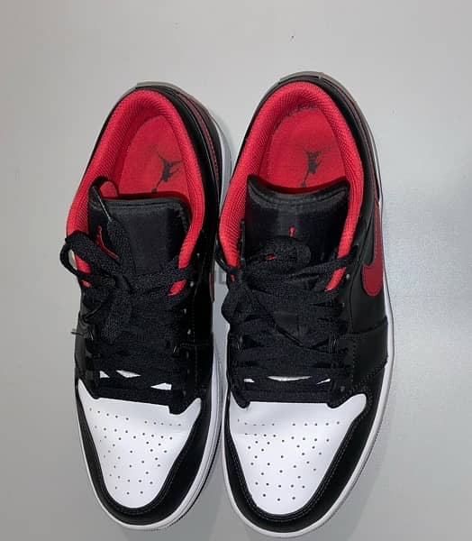 Jordan Low Barely used 44 0
