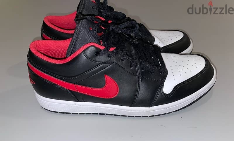 Jordan Low Barely used 44 1