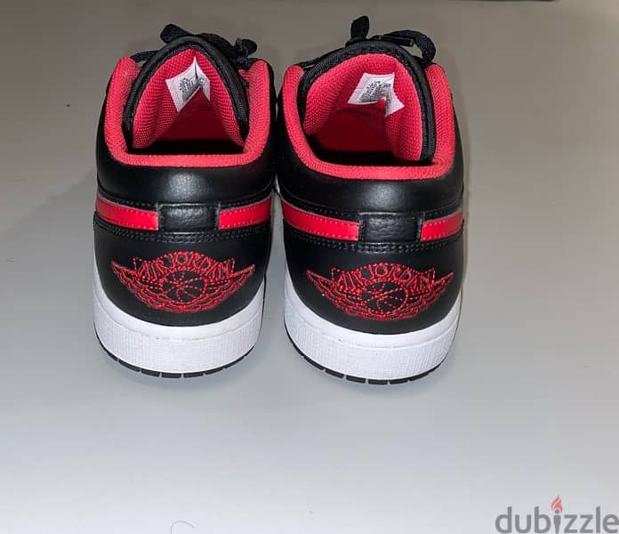 Jordan Low Barely used 44 3