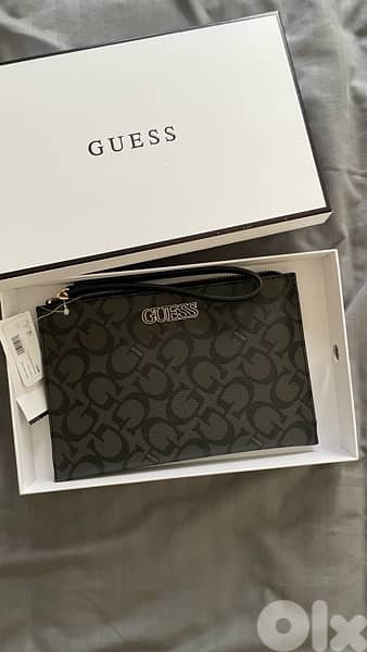 Guess Wristlet 0