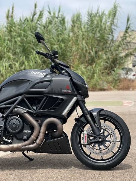 Ducati Diavel Carbon 5000km only 0