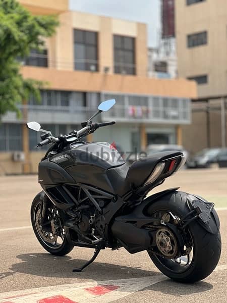 Ducati Diavel Carbon 5000km only 3