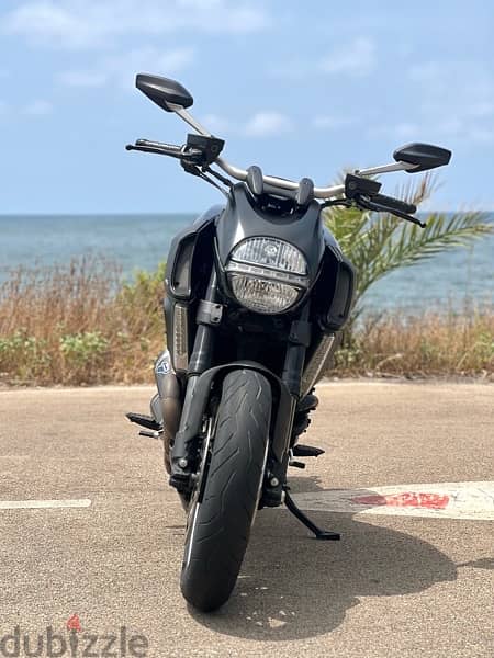 Ducati Diavel Carbon 5000km only 6