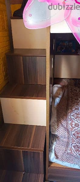 Triple Beds 1