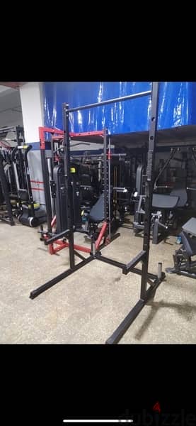 Squat rack like new heavy duty 1