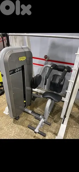 Abs crunch machine technogym original like new