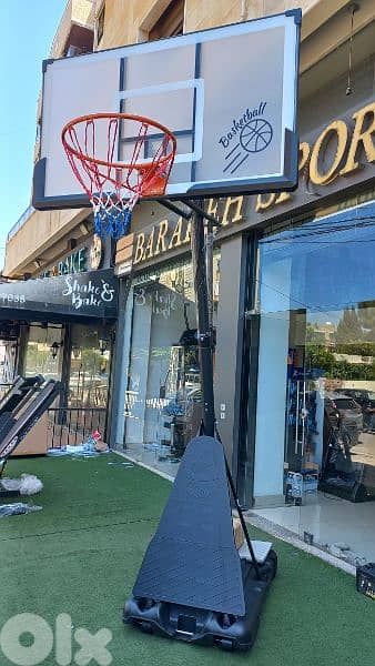 230$ movable basketball hoop 0