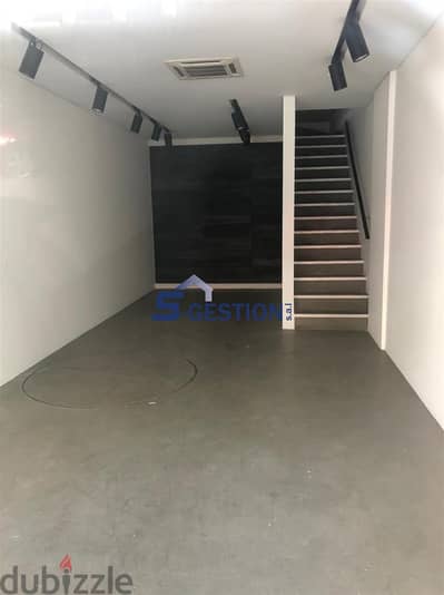 Shop+mezzanine+dépot in Dekwaneh for sale /محل تجاري في الدكوانة للبيع