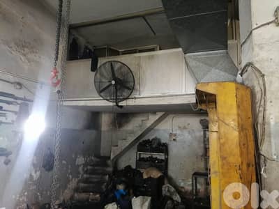 180 SQM Warehouse/Shop in Dora, Metn (Industial Area Main Road)