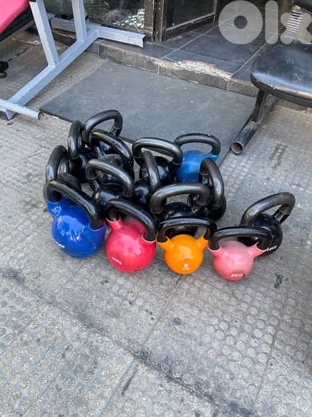 kettle bell used like new 3
