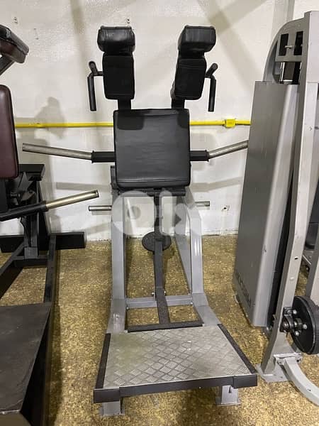 squat machine like new very good quality 0