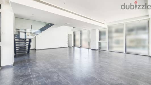 Loft for sale in Achrafieh ثلاث غرف نوم رئيسية للبيع في الأشرفية