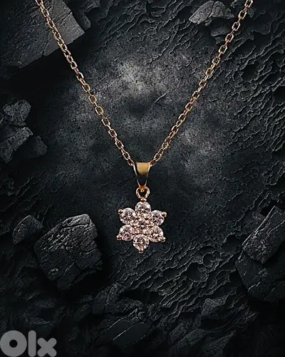 قلادة (necklace) قلادة (necklace)