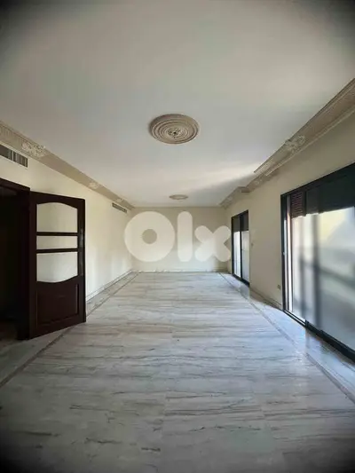 Ain El Mraisseh Prime (280Sq) 4 Bedrooms (AM-120)