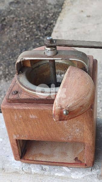 antique 7