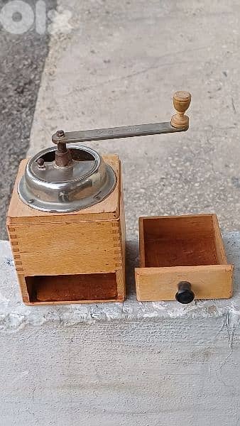 antique 7