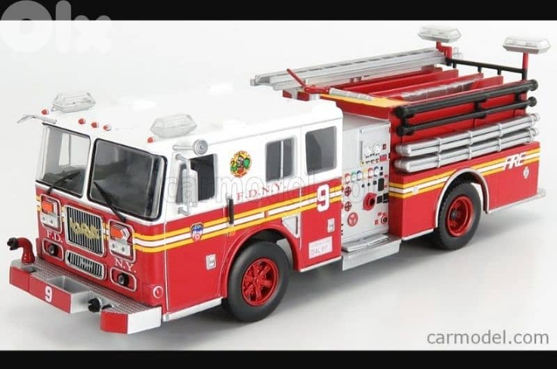 Seagrave (New York Fire Department) diecast car model 1;43. 0