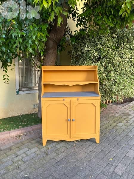 sideboard 0