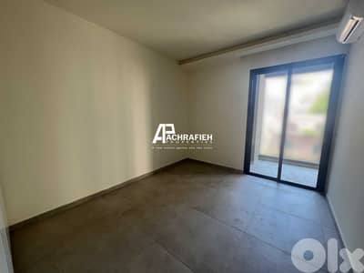 Apartment for Sale In Achrafieh - شقة للبيع في الأشرفية