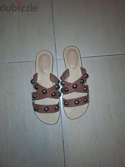 sandales. mules Marc Fisher