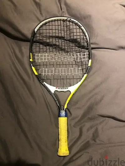 TENNIS RACKET