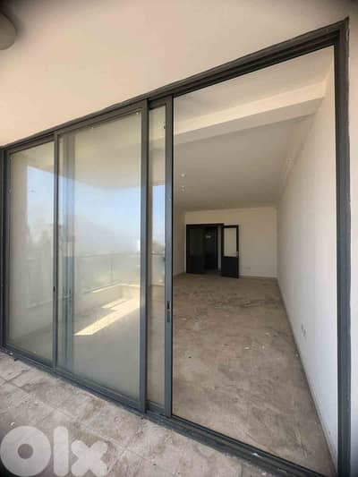 AIN EL MRAISSEH PRIME + PARTIAL SEA VIEW (200SQ) 3 BEDROOMS , (AM-204)