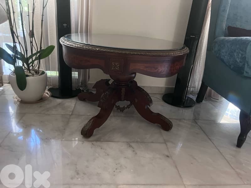 table antique 0