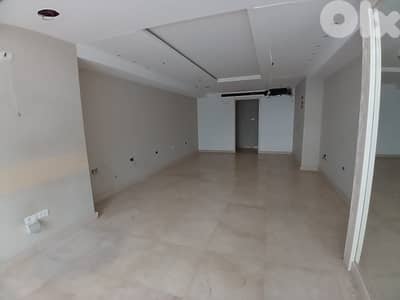 Shop and Apartment for Sale in Verdunمحل وشقة للبيع في فردان