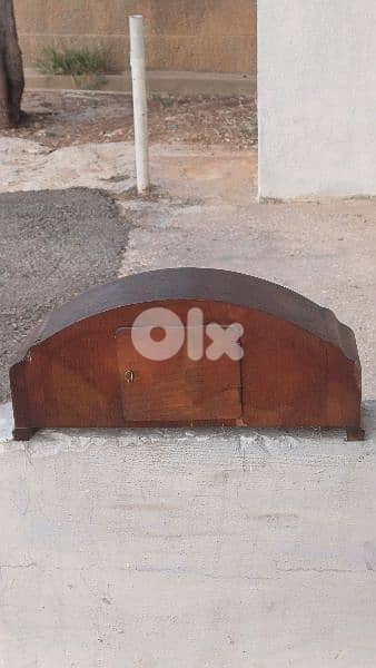 antique 8