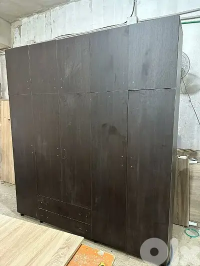 خزانة ست درف طابقين عرض 240 سم