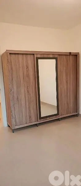 خزانة سحاب 240 سم ثلاث درف