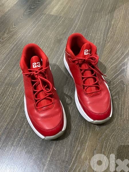 Air Jordans men shoes size 42.5 2