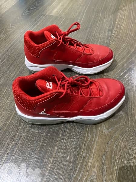 Air Jordans men shoes size 42.5 3