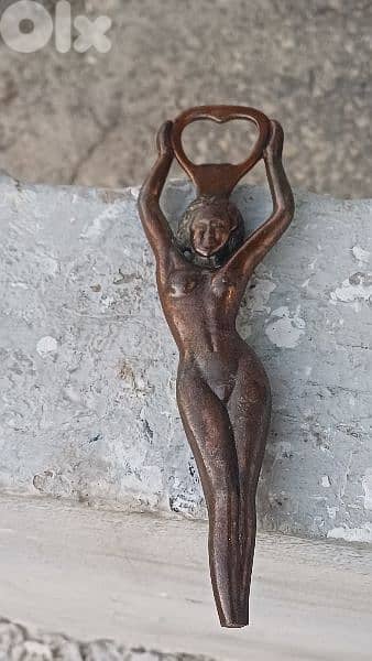 antique 0