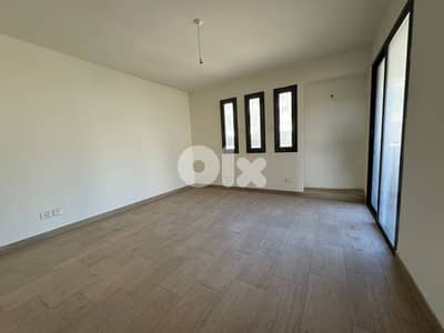 L15827-Spacious Luxurious Apartment For Sale In Monteverde