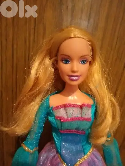 Barbie ISLAND PRINCESS Mattel 2006 as new dressed doll bending legs=30