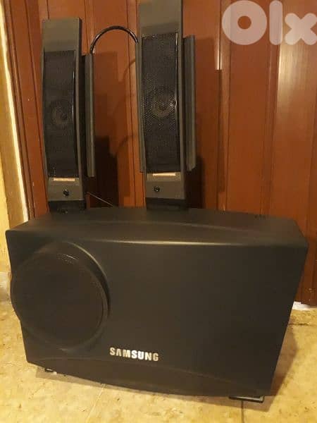 A rare vintage Samsung 2.1channels 150W 8ohms  still new made in Korea 2