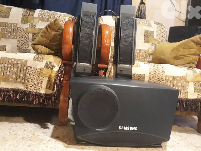 A rare vintage Samsung 2.1channels 150W 8ohms  still new made in Korea 4