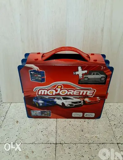 Majorette Carry Case.