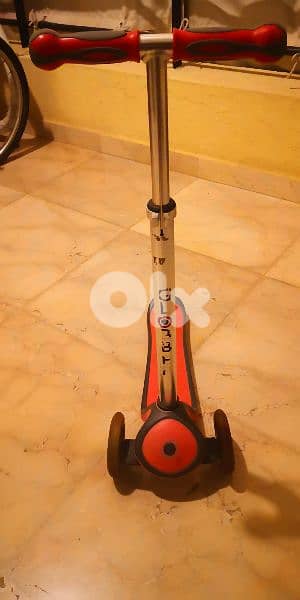 Globber 3-wheels scooter 0