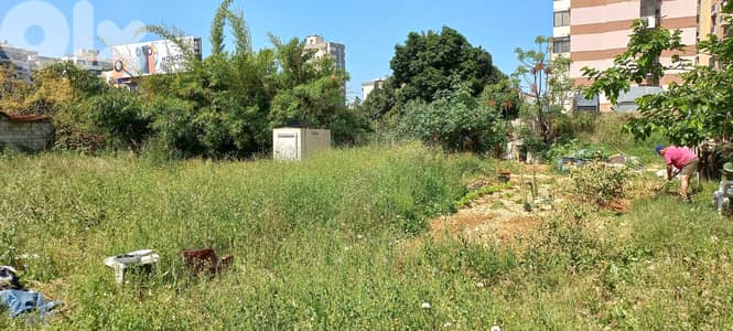 Land in Nahr el mot Highway for Rent ارض للإيجار في طريق نهر الموت