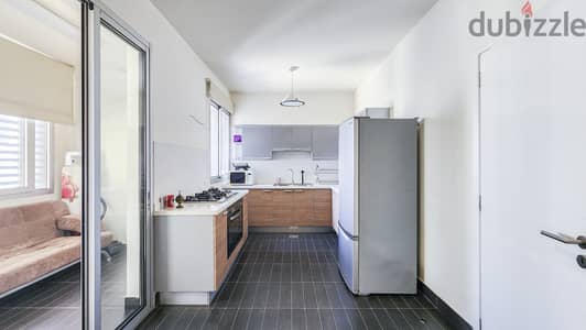 Apartment for Rent in Achrafieh شقة للإيجار في الأشرفية