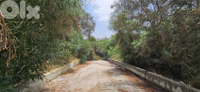 Land for sale in Yarzeh أرض للبيع في اليرزة