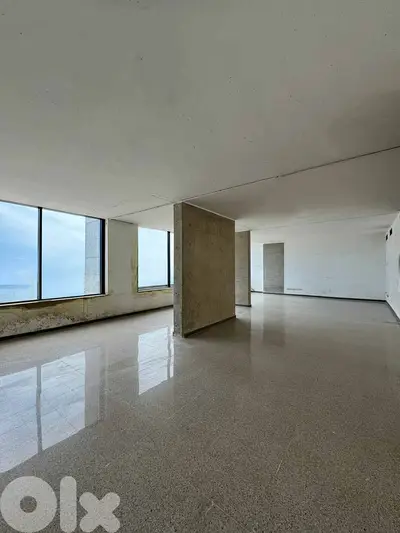 OFFICE IN THE HEART OF DOWNTOWN + SEA VIEW (180SQ) , (AC-900)
